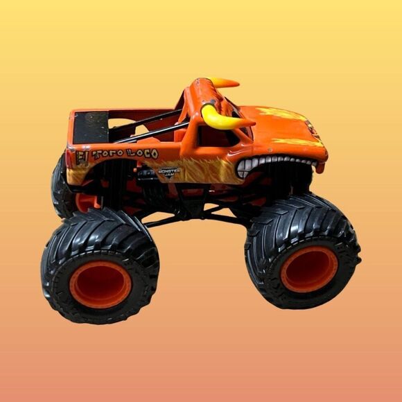 3 Monster Trucks Pop Sugar Dino Gator Monster Tori Loco Trucks - Picture 2 of 11